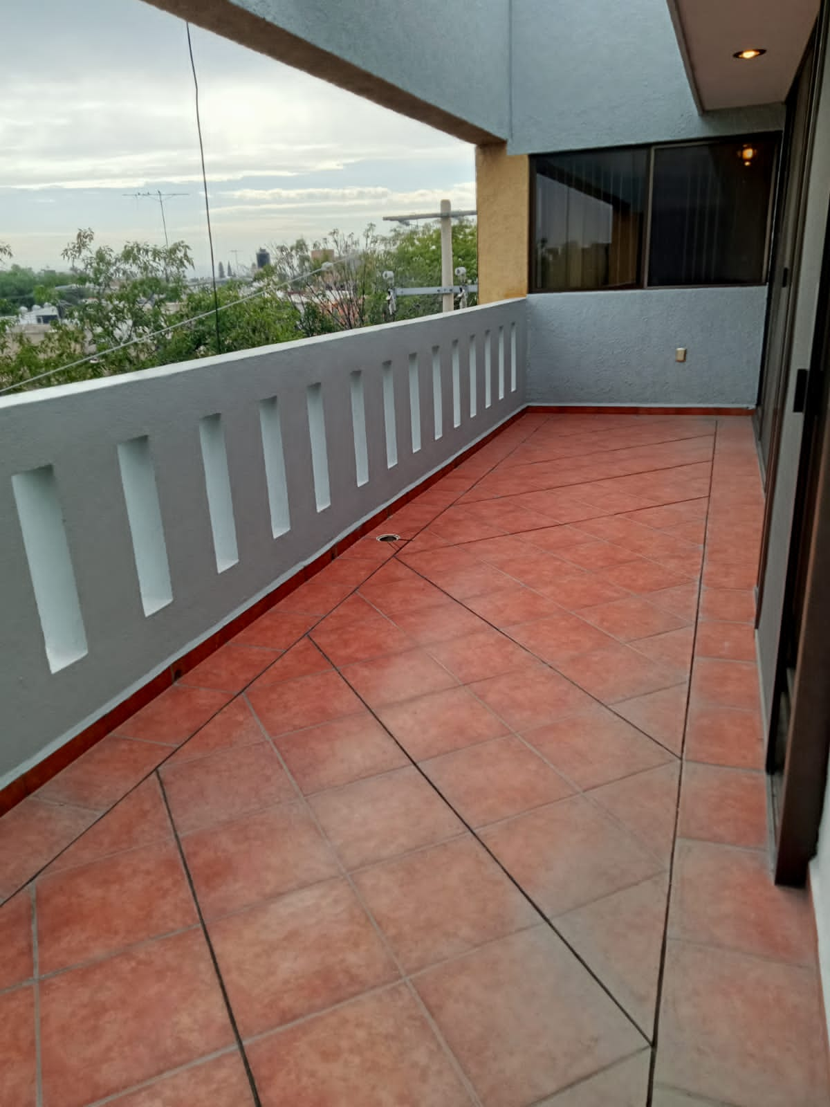 PENTHOUSE ESTATUTO JURIDICO